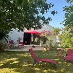 Holiday home Maison Arboree Style Re Proche